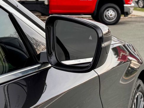 Used 2018 BMW 530i xDrive image 10