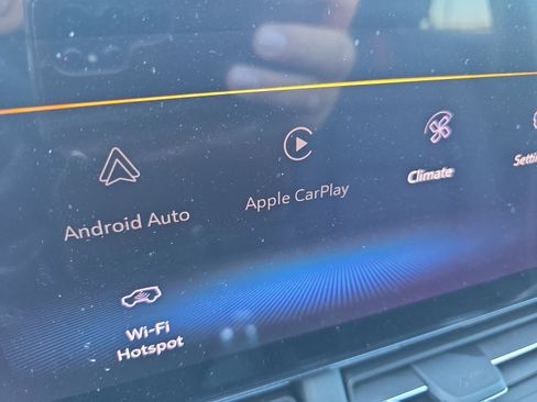 Used 2025 Chevrolet Trax RS w/ Driver Confidence Package image 14