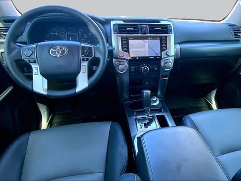 Used 2022 Toyota 4Runner SR5 Premium w/ Moonroof Package AWD/4WD image 15