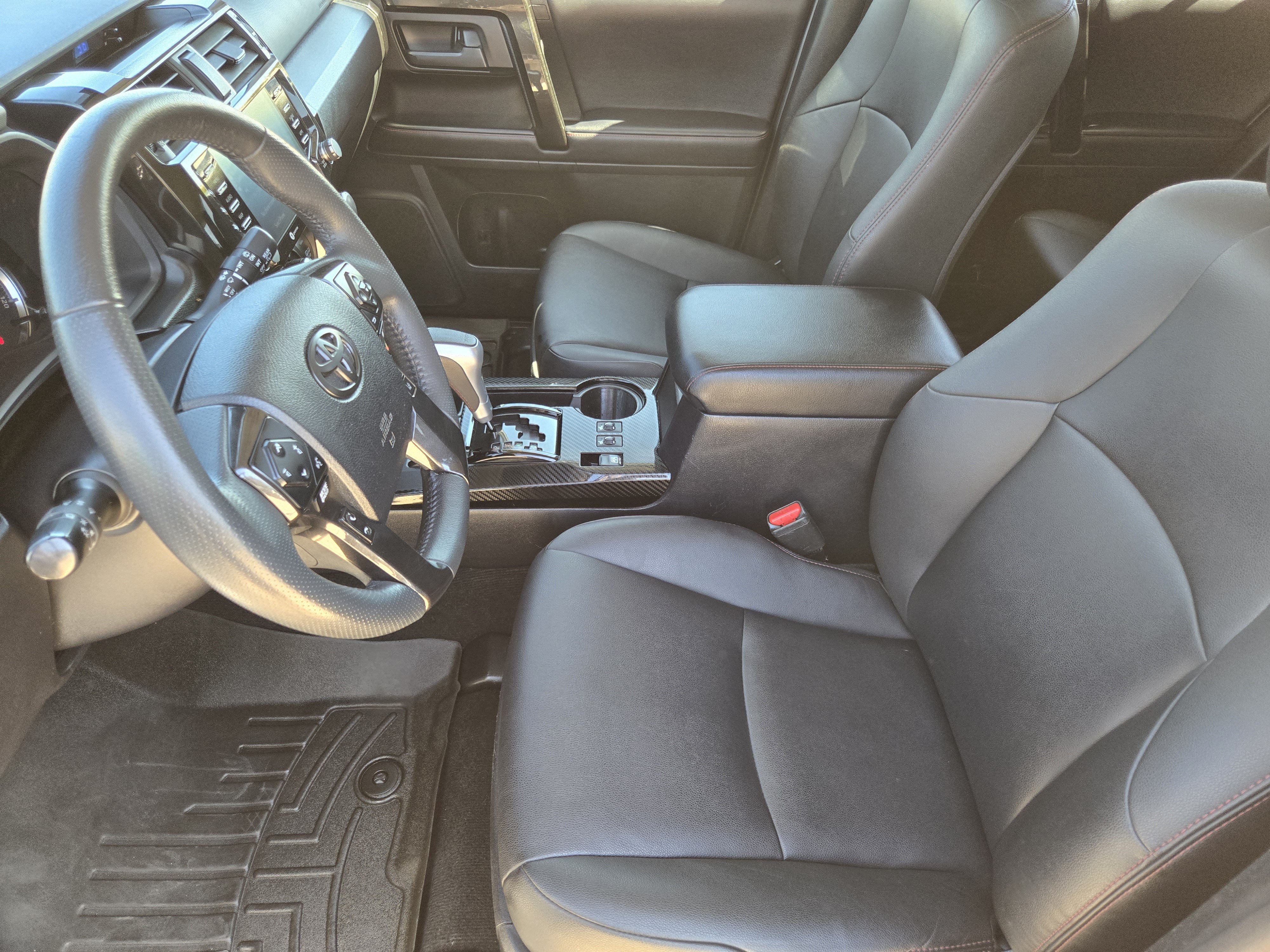 Used 2022 Toyota 4Runner TRD Off-Road Premium AWD/4WD image 9