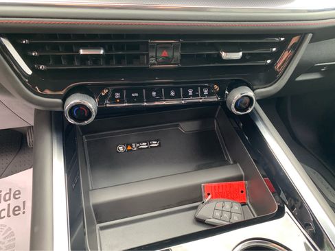 Used 2025 Chevrolet Tahoe RST image 20