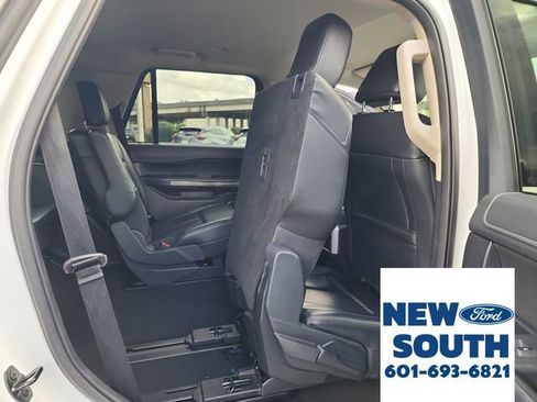 Used 2024 Ford Expedition XLT image 36