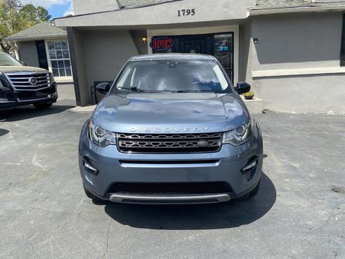 Used 2018 Land Rover Discovery Sport SE image 3