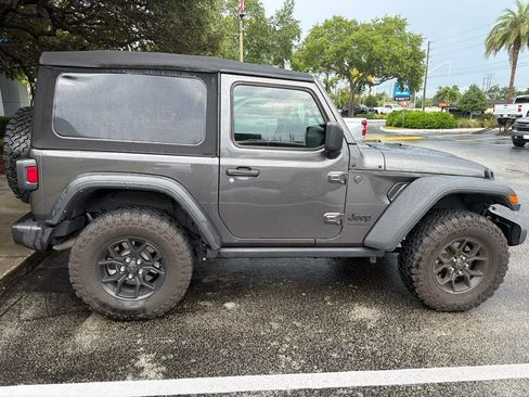 Used 2024 Jeep Wrangler Sport AWD/4WD image 5