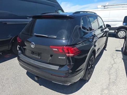 Used 2021 Volkswagen Tiguan SE R-Line AWD/4WD image 4