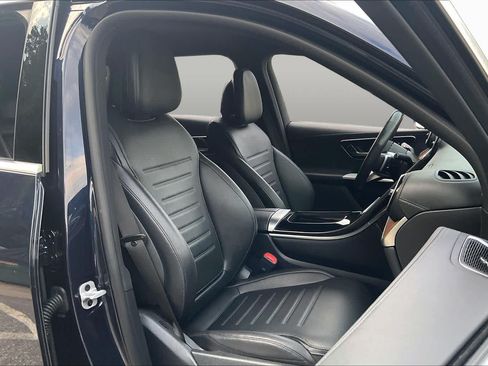 Used 2023 Mercedes-Benz GLC 300 4MATIC image 8