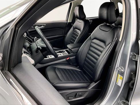 Used 2022 Ford Edge SEL w/ Convenience Package image 25