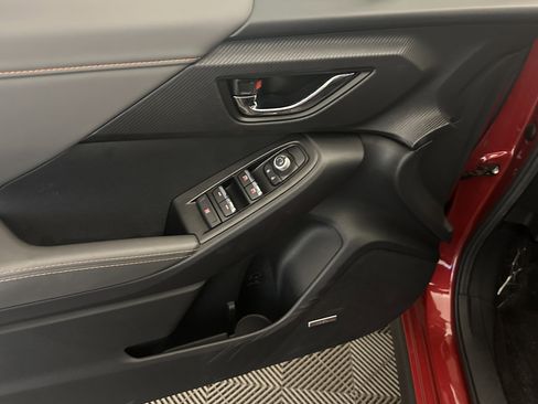 Certified 2025 Subaru Crosstrek 2.5i Limited w/ Popular Package #3A image 34