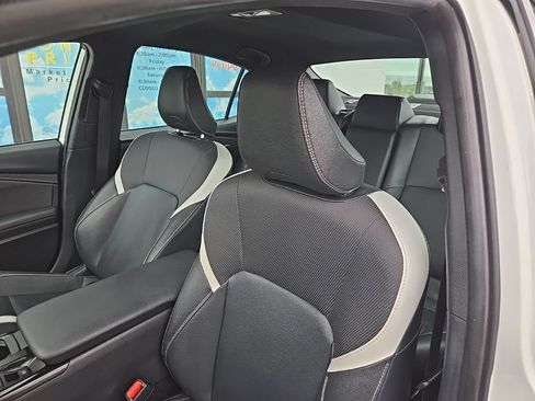 Used 2025 Toyota Camry SE FWD image 32