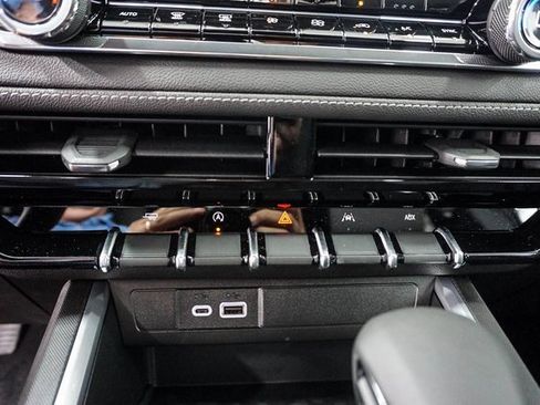 New 2026 Chevrolet Colorado LT image 17