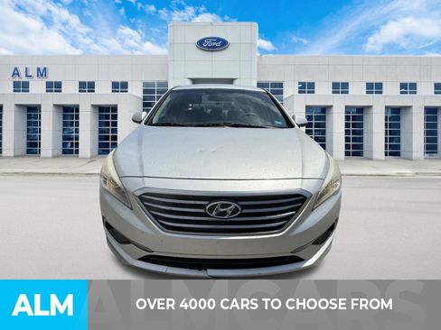 Used 2016 Hyundai Sonata SE w/ Cargo Package FWD image 2
