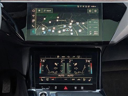 Certified 2022 Audi e-tron Premium Plus w/ Premium Plus Package image 13