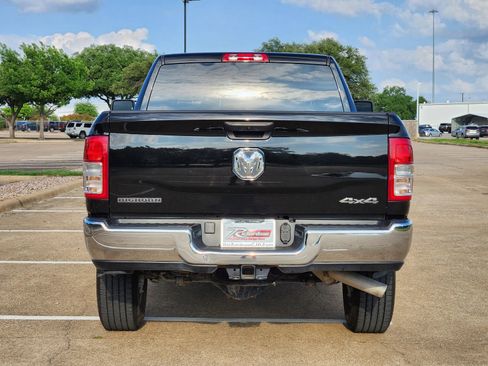 Used 2024 RAM 2500 Big Horn w/ Bed Utility Group image 5