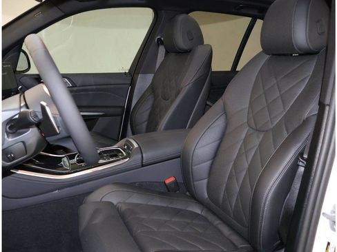 Used 2026 BMW X5 sDrive40i w/ M Sport Package RWD image 12
