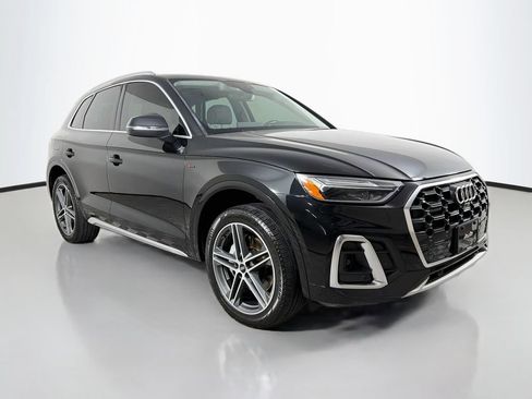 Used 2023 Audi Q5 e Premium Plus w/ Premium Plus Package AWD/4WD image 3