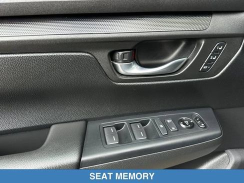 Used 2025 Honda CR-V Sport-L image 13