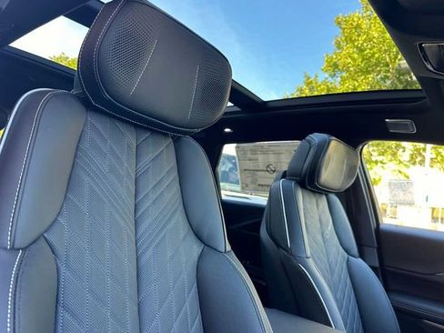 New 2026 Cadillac Lyriq V w/ Exterior Carbon Fiber Package image 17