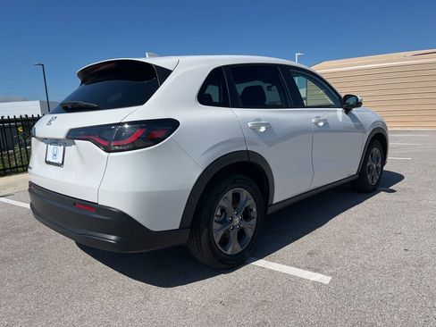 Certified 2026 Honda HR-V LX image 4