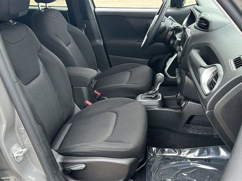 Used 2019 Jeep Renegade Sport w/ Sport Appearance Group AWD/4WD image 29