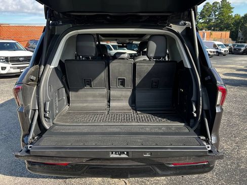 Used 2025 Lincoln Navigator Reserve AWD/4WD image 22