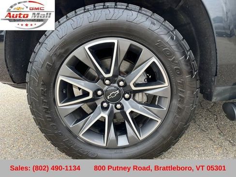 Used 2023 Chevrolet Tahoe Z71 w/ Luxury Package AWD/4WD image 29