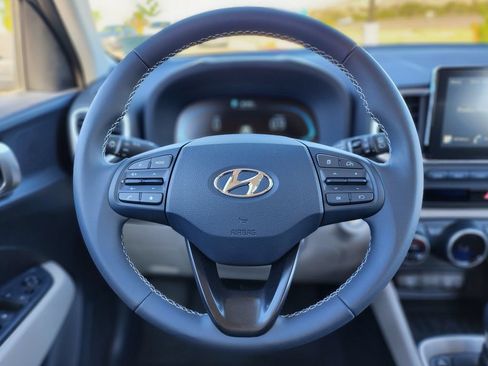 New 2026 Hyundai Venue SEL FWD image 16