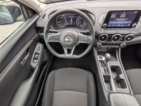 Used 2024 Nissan Sentra SV image 21