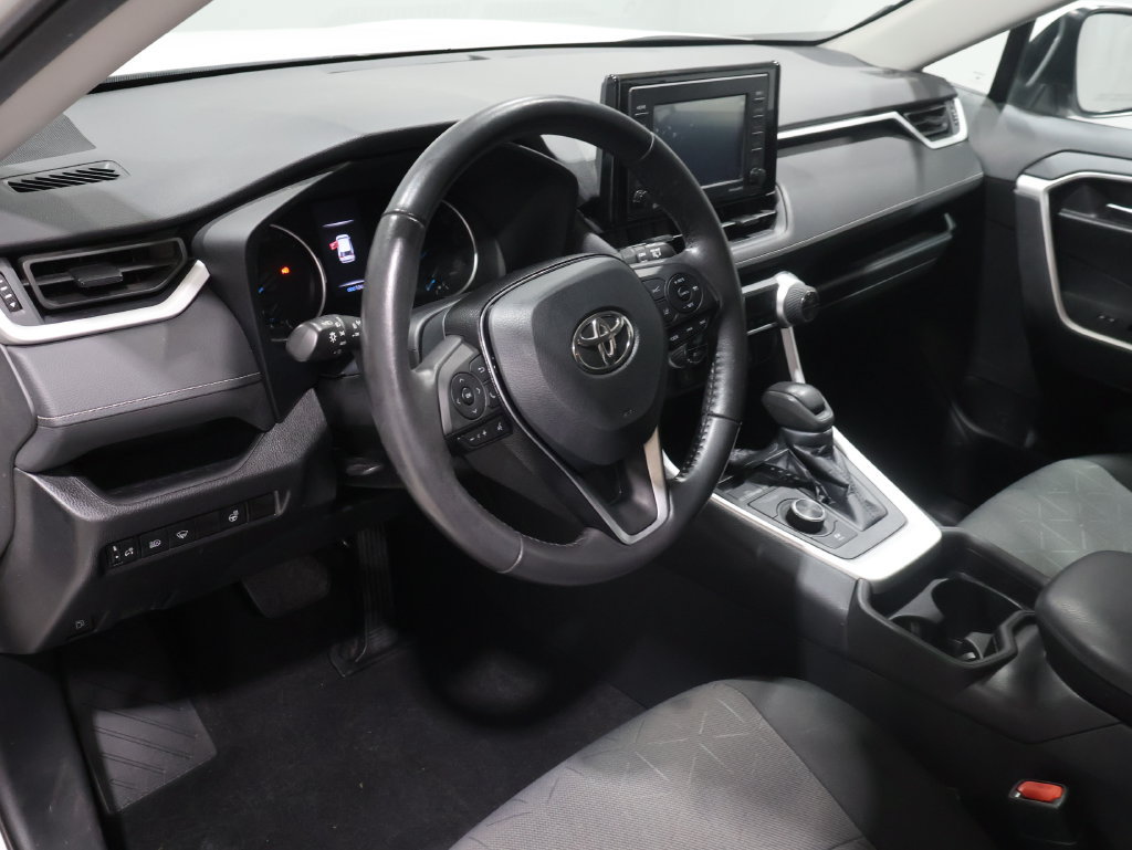 Used 2021 Toyota RAV4 XLE w/ XLE Grade Weather Package AWD/4WD image 14