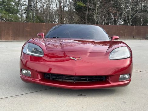 Used 2009 Chevrolet Corvette Base 2dr Coupe w/3LT image 2