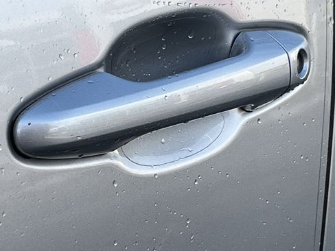 Used 2019 Toyota Tacoma SR5 image 12