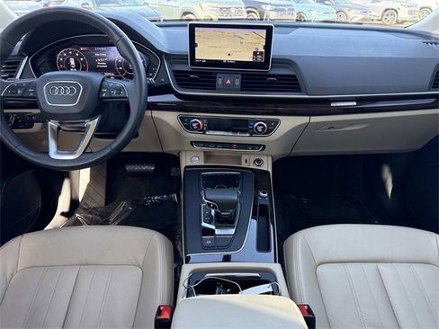 Used 2018 Audi Q5 2.0T Premium Plus w/ Premium Plus Package image 12
