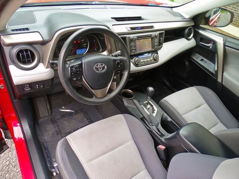 Used 2014 Toyota RAV4 XLE FWD image 13