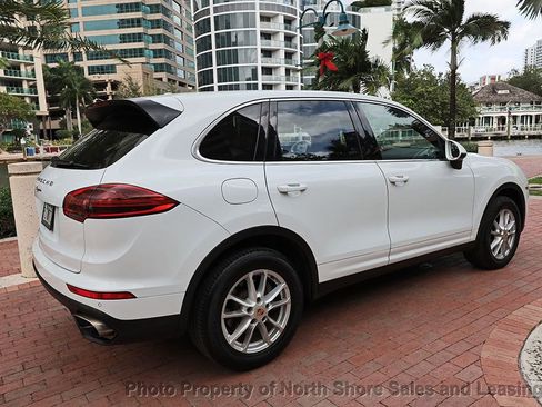 Used 2016 Porsche Cayenne image 18