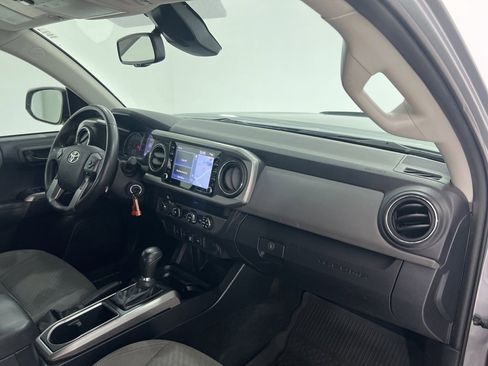 Used 2020 Toyota Tacoma SR5 image 23