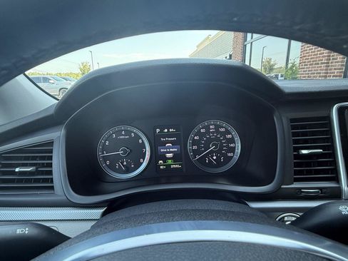 Used 2018 Hyundai Sonata SEL w/ Tech Package 02 FWD image 8