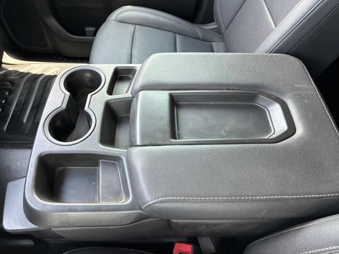 Used 2024 Chevrolet Silverado 2500 W/T AWD/4WD image 31