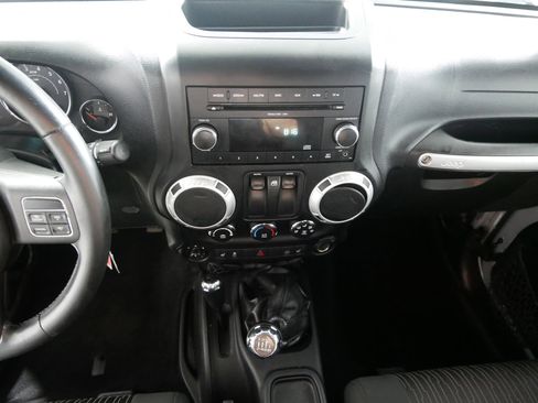 Used 2011 Jeep Wrangler Sahara w/ Dual Top Group image 10