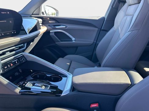 New 2025 Audi Q5 Premium Plus image 23