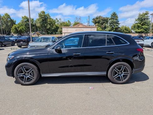 Used 2024 Mercedes-Benz GLC 300 4MATIC image 9