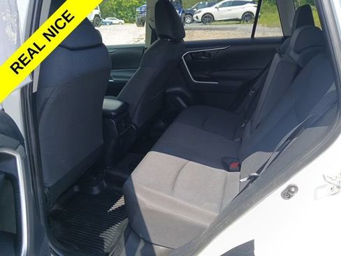 Used 2023 Toyota RAV4 LE AWD/4WD image 10