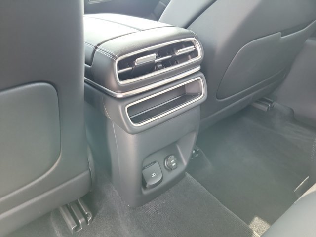 Certified 2026 Genesis GV80 2.5T RWD image 12