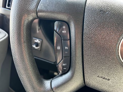 Used 2022 Chevrolet Express 2500 w/ Driver Convenience Package image 13