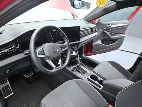 Used 2025 Volkswagen Jetta Sport FWD image 14