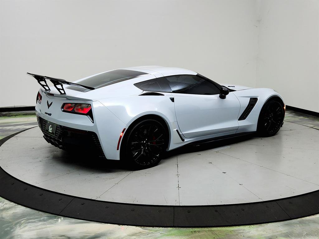 Used 2019 Chevrolet Corvette Z06 RWD image 5