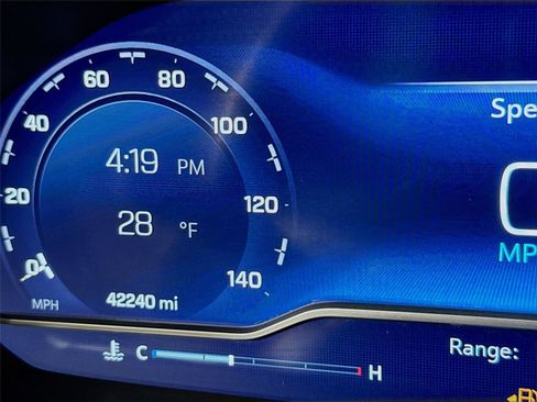 Used 2023 Chevrolet Tahoe RST w/ Luxury Package image 2