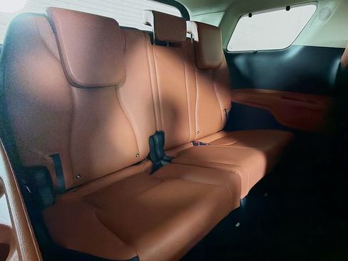 Used 2024 Kia Carnival SX FWD image 27