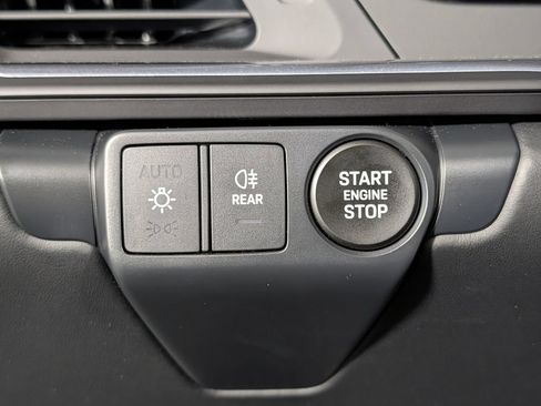 Certified 2026 Porsche 911 Carrera T RWD image 34