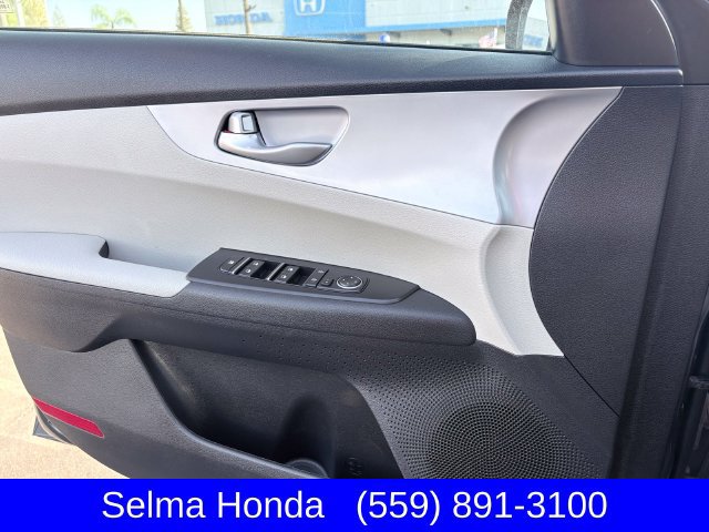 Used 2023 Kia Forte LXS FWD image 11