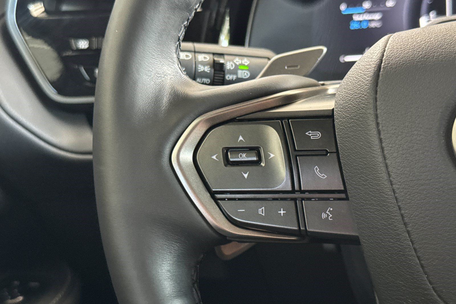 Certified 2025 Lexus TX 350 FWD w/ Technology Package image 31