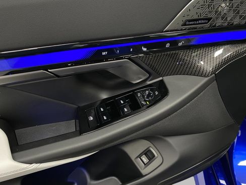 New 2027 BMW M5 Touring AWD/4WD image 32